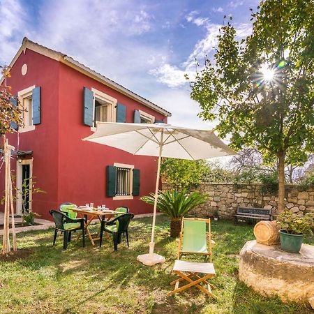 Traditional Rustic Maisonette By Konnect Agios Ioannis Peristerion Zewnętrze zdjęcie